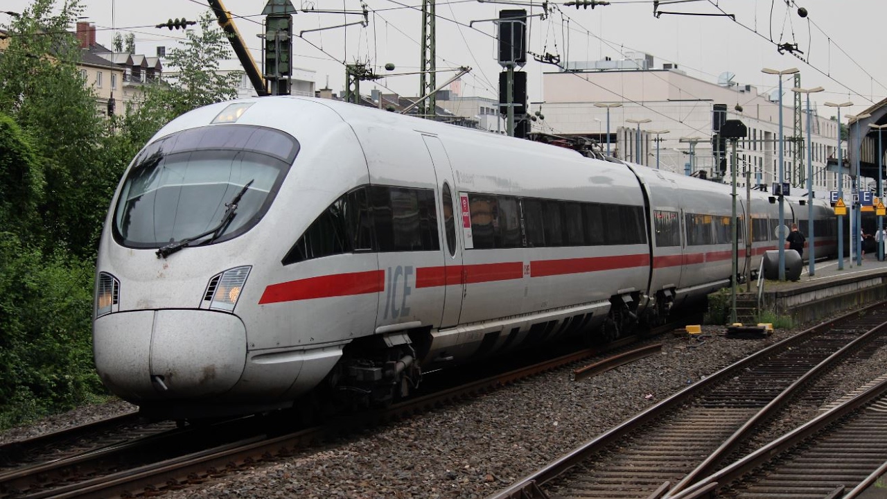Treinen in Duitsland / Züge in Deutsland / Trains in Germany