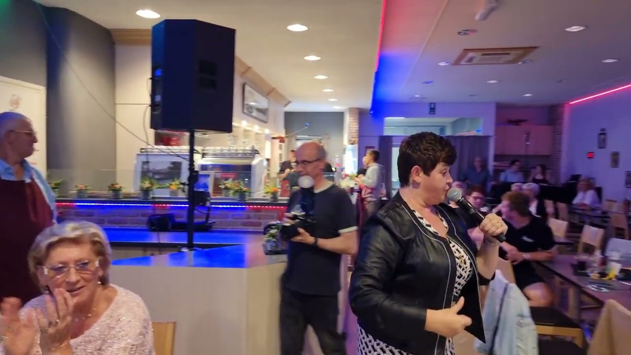 Druk je lijf tegen dat van mij  -  Conny Brooks - Kletterhof - Lebbeke