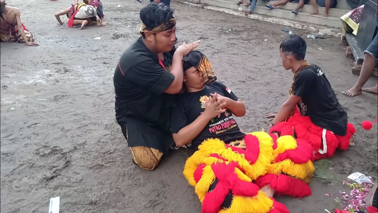 Kesurupan Jaranan Setono Kundolo Seto