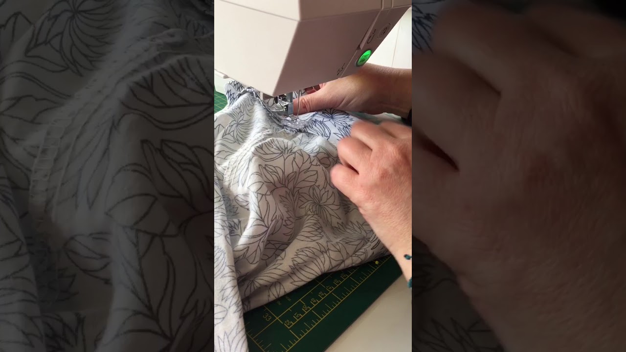 Scrubs/uniform bag for the NHS