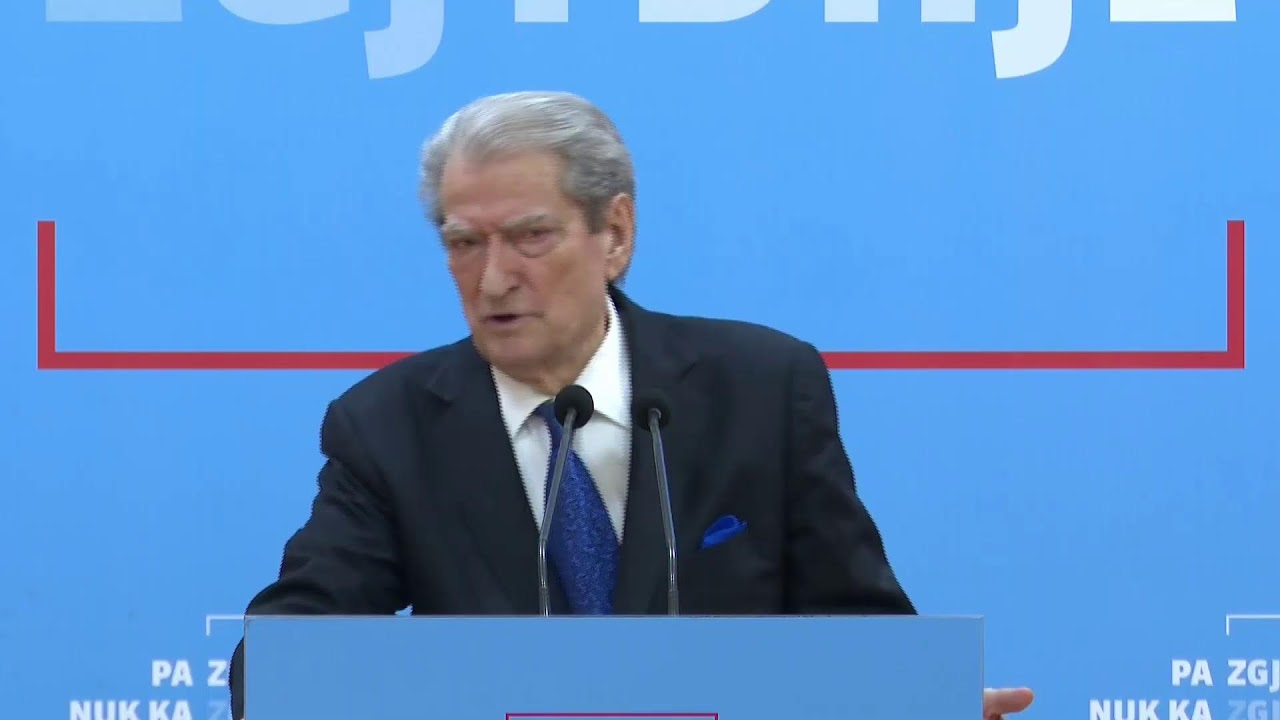 Kryetari i PD, Prof. Dr. Sali Berisha konferencë me gazetarët salla 
