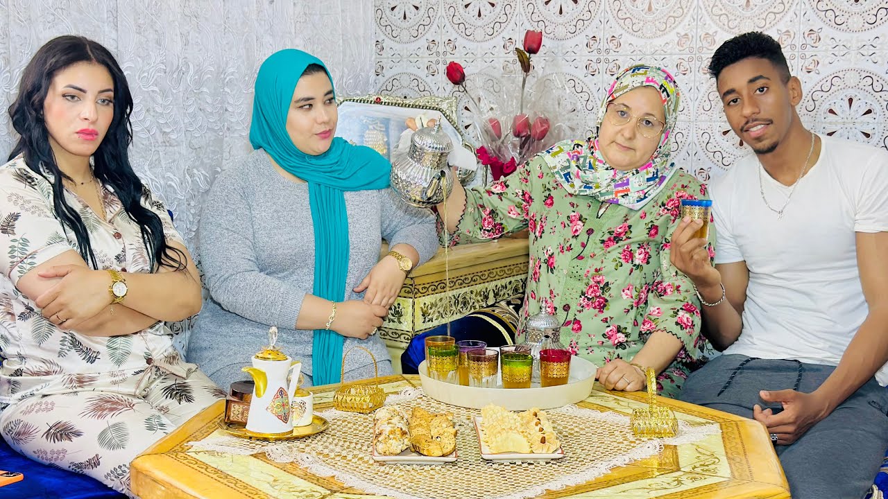 ضربنا مع Souma على قبل الهديا🎁 أنا و manal zouhari 😡