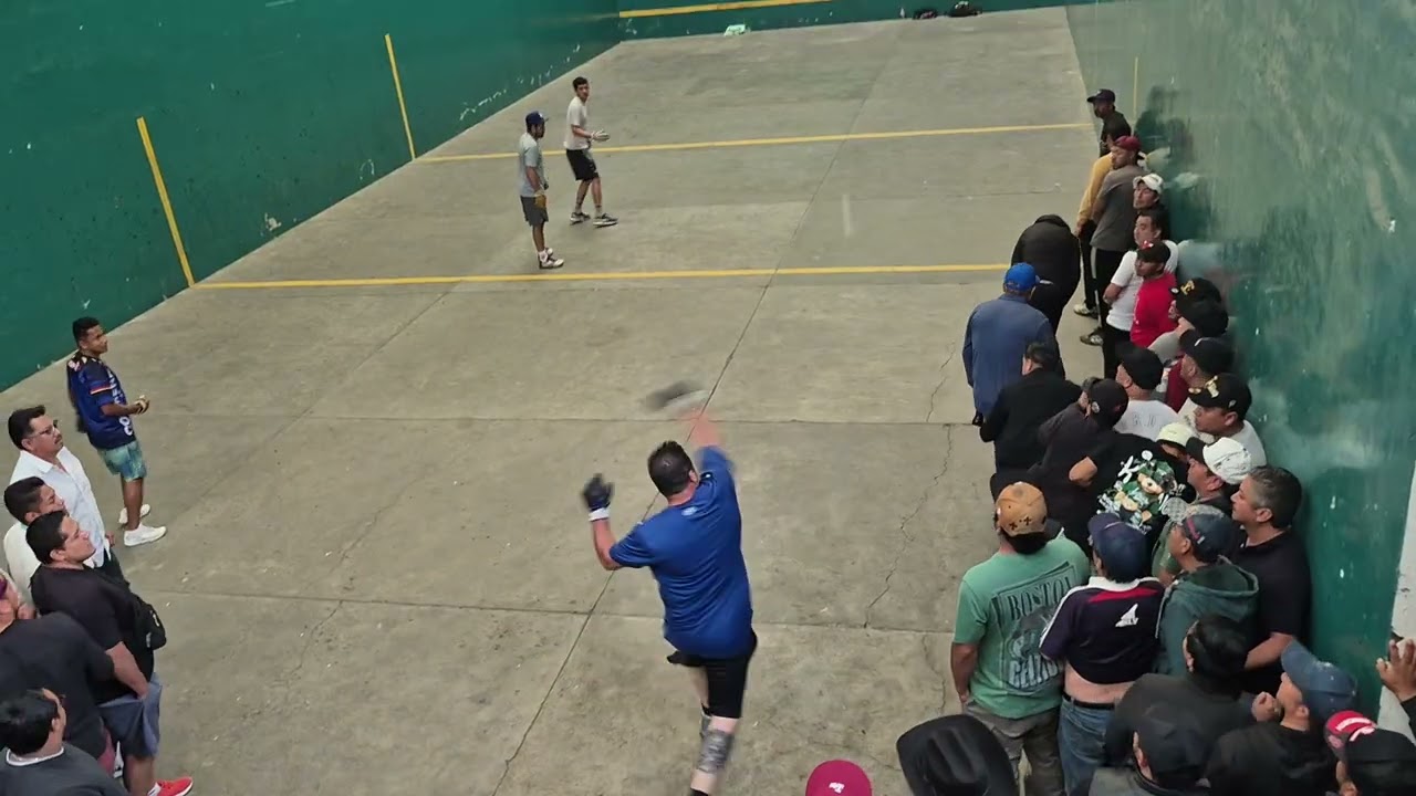 Frontón pelota dura Muñeco y Mañas vs Tachas y Tuna