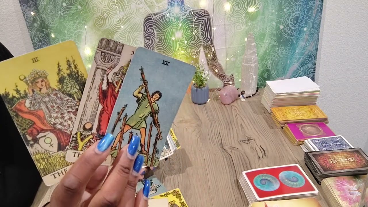 Близнецы ♊ Кто-то из ваших близких скрывает от вас секрет, о котором не хочет, чтобы вы знали 🤯