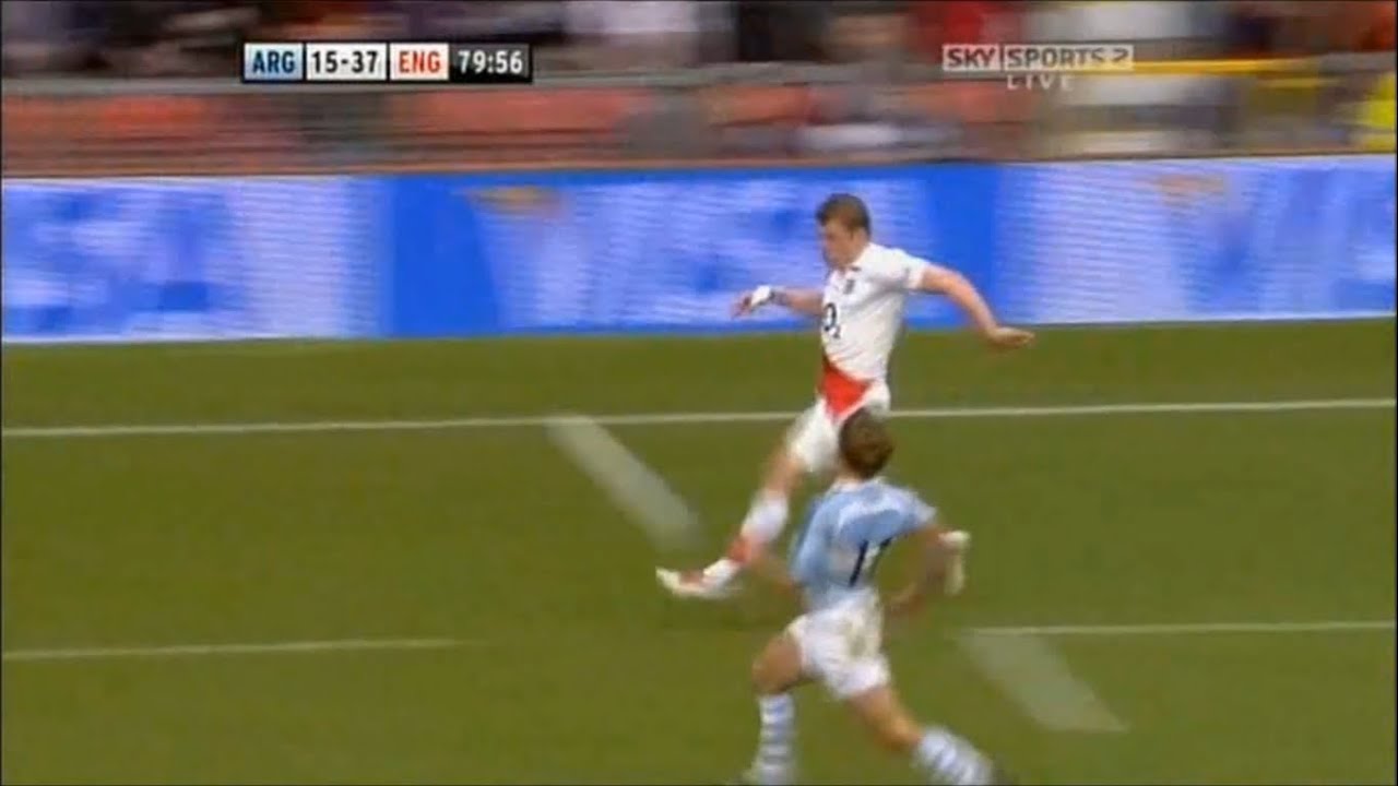 Mark Cueto volley sets up try for Delon Armitage vs Argentina 2009