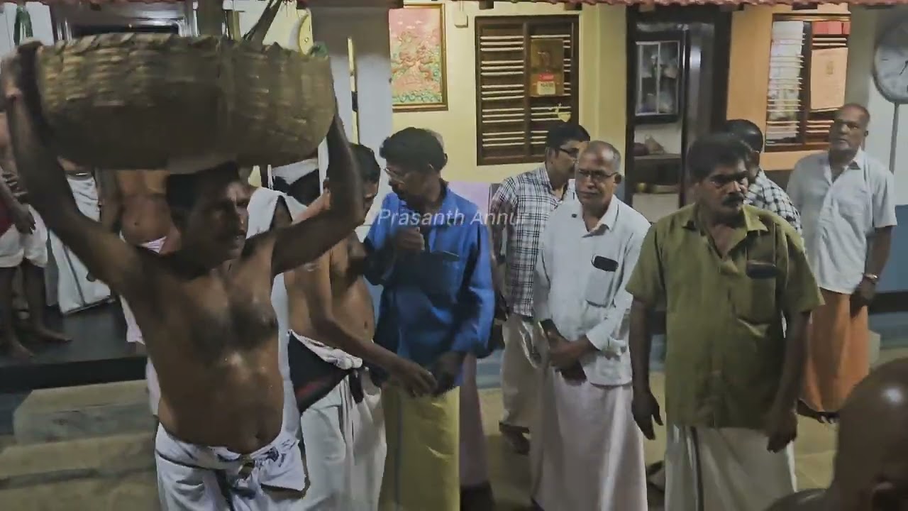തായിനേരി ശ്രീ കുറിഞ്ഞി ക്ഷേത്രം കളിയാട്ട മഹോത്സവം.