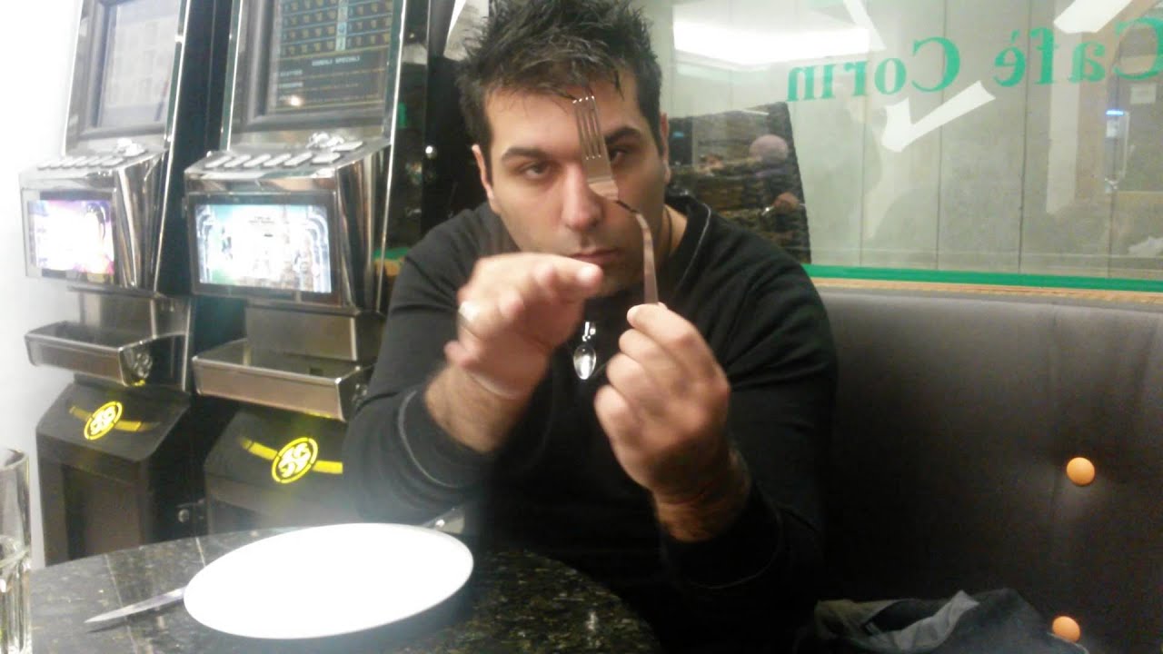 PSYCHOKINESIS! FORK BENDING USING MIND ENERGY