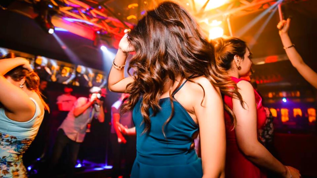 Azerbaijan Night Life | Baku NightLife | Nizami Street Baku | Night Clubs In Baku | Nightlife Baku