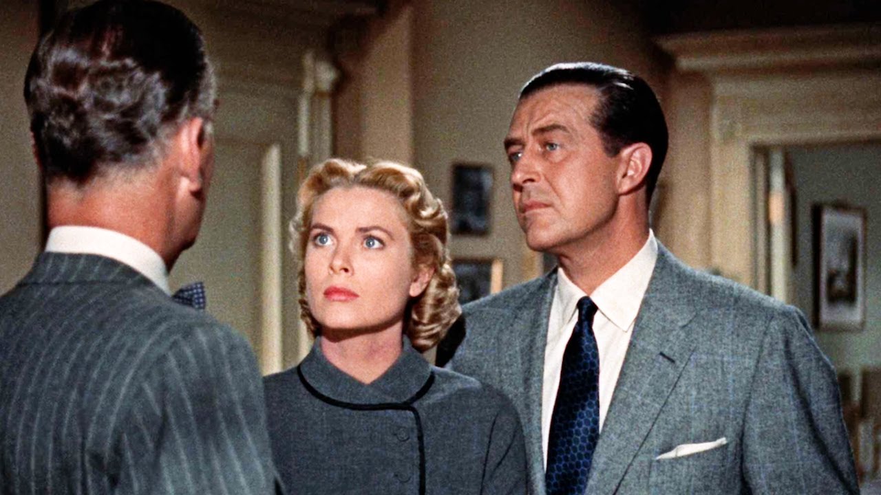 بيكتشف ان مراته الغنيه بتخونه فبيقرر انه ينتقم منها بطريقه عبقريه (ملخص فيلم Dial M for Murder)