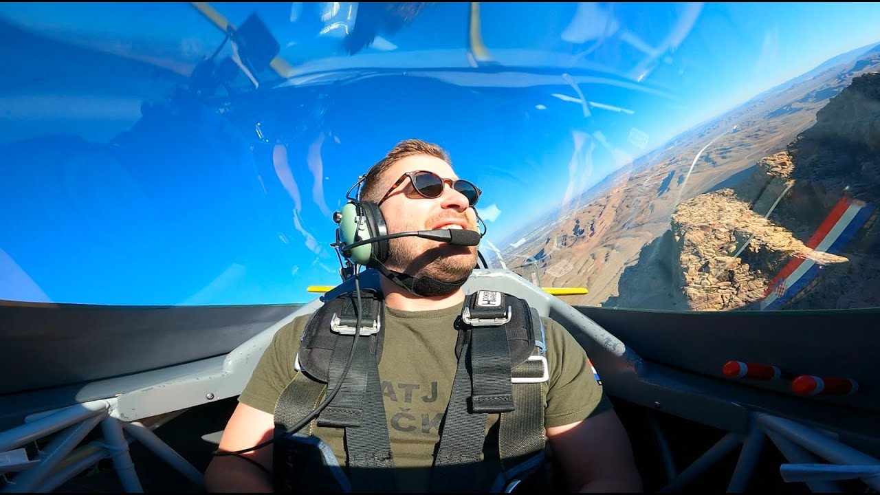 Sky Combat Ace acrobatic flight in Las Vegas over Red Rock Canyon with 8G pull