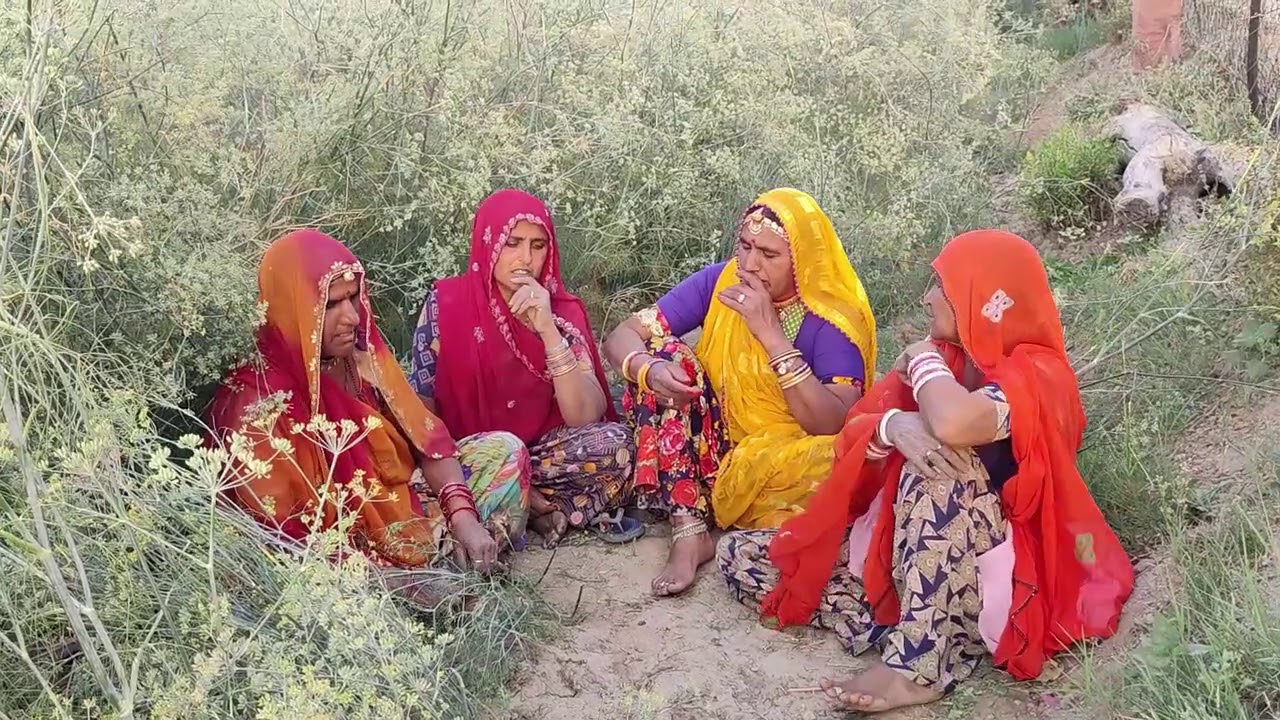 #Marwari wedding light song\\#In a Marwari wedding, when a brother or sister goes to his house to get the light, someone sings a song\\