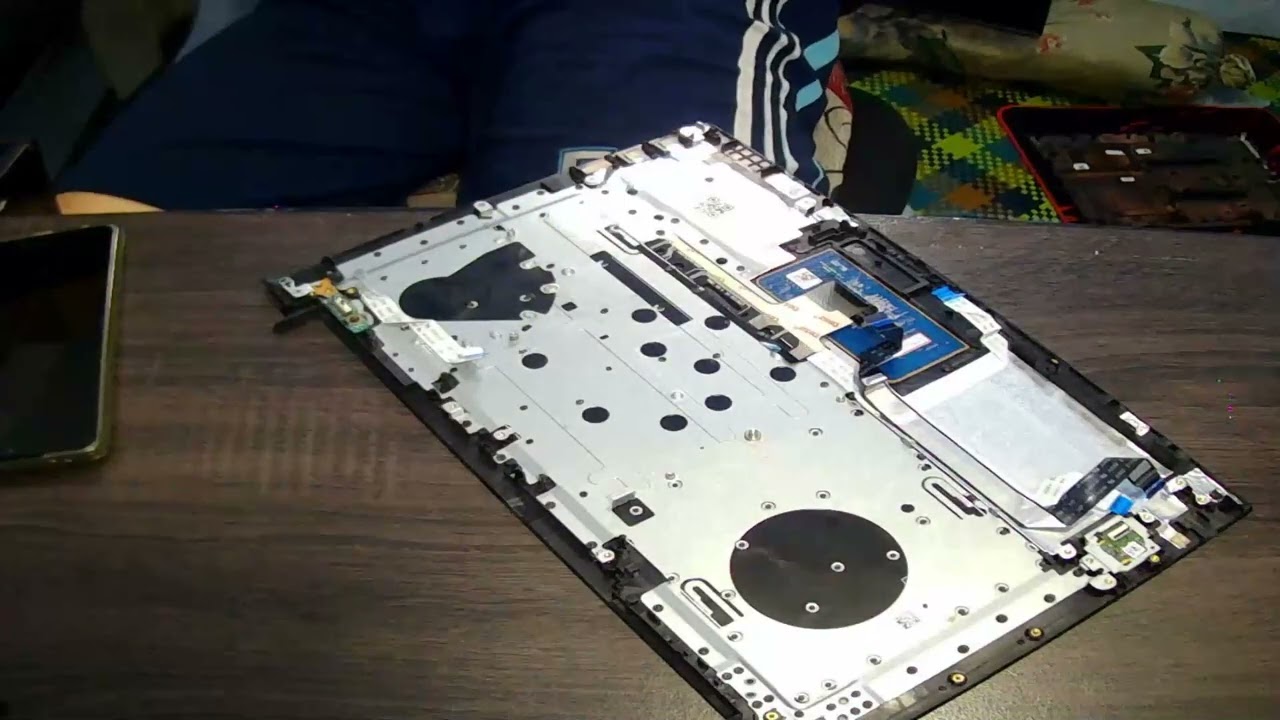 Lenovo V310-14ISK Disassembly & Keyboard replacement