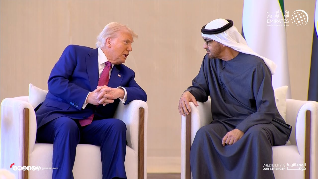 رئيس الدولة في مقدمة مستقبليه..الرئيس الأميركي يصل الإمارات في 