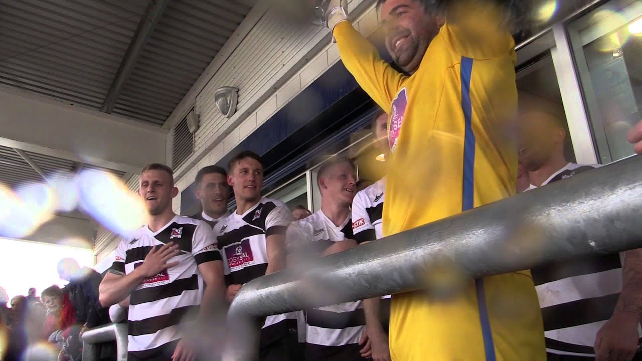 Darlington Players Celebrate Promotion