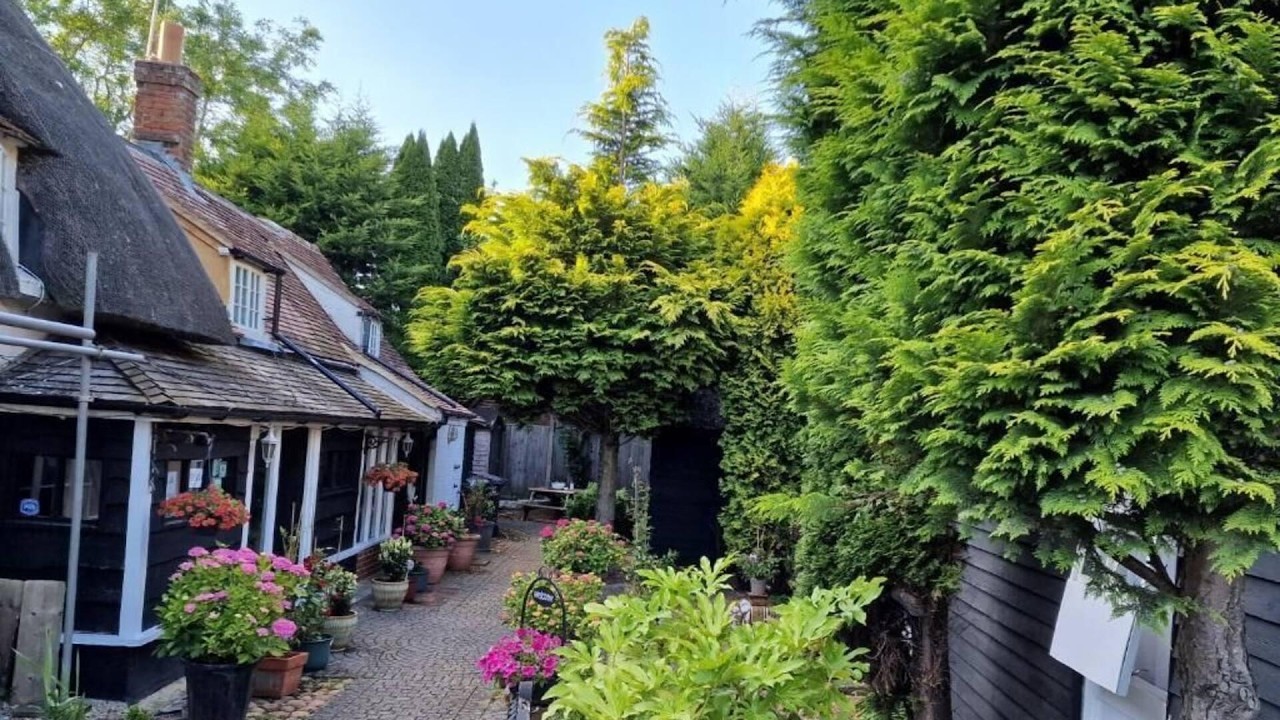 AbingPlough House, Abingdon, United Kingdom | Travel With Kiara