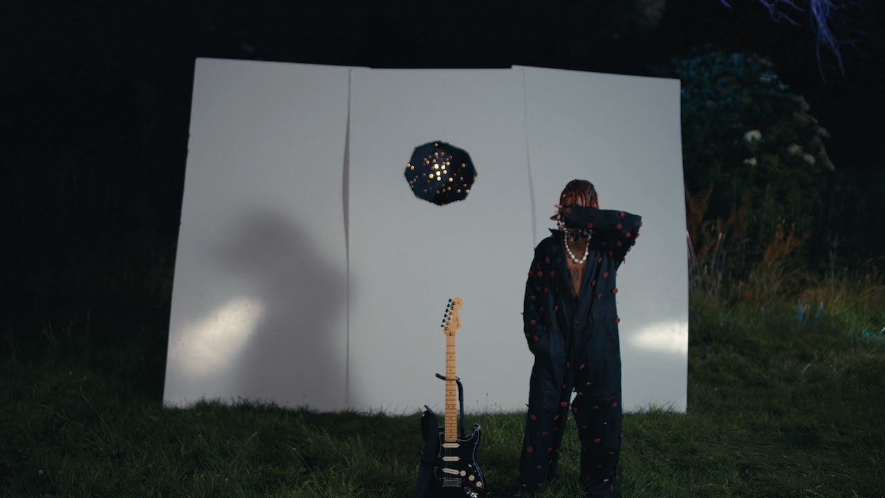 Dreamer Isioma - Kicking Cops (Visual Experience)