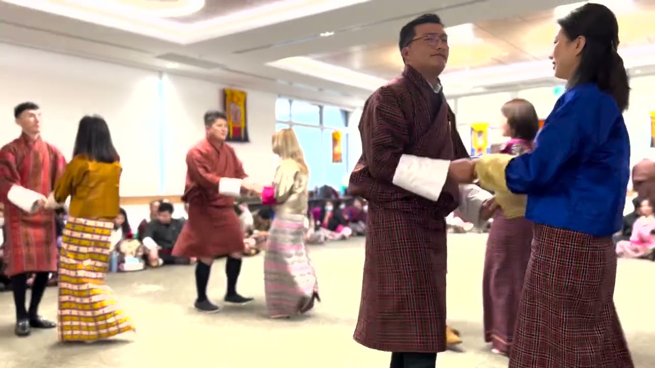 Deki gi nima | Bhutan Dance | Dzongkha Dance in the presence of HH Namkhai Nyingpo Rimpoche #bhutan