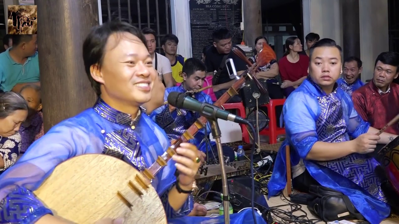 Cả Lạng Sơn m&ecirc; mẩn Thanh Long h&aacute;t văn Chầu B&eacute;