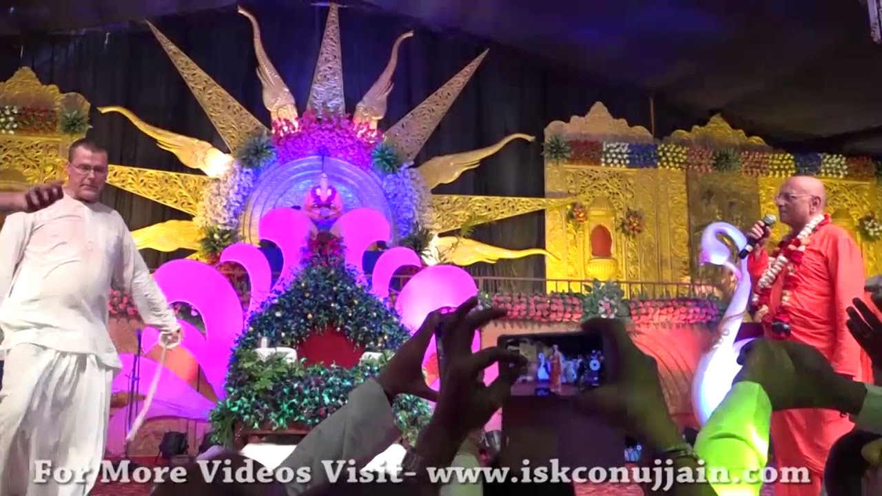 VYAS PUJA MAHOTSAVA 2017 WITH BHAKTI CHARU SWAMI MAHARAJ