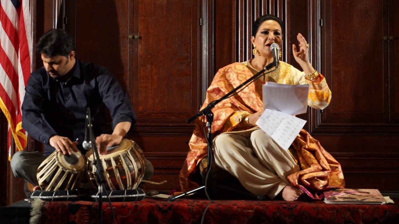 Mujh se pehli si mohabbat. Tahira Syed sings Faiz at Tamarind Society.