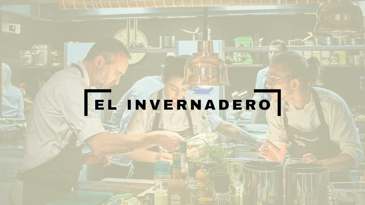 El Invernadero by Rodrigo de la Calle