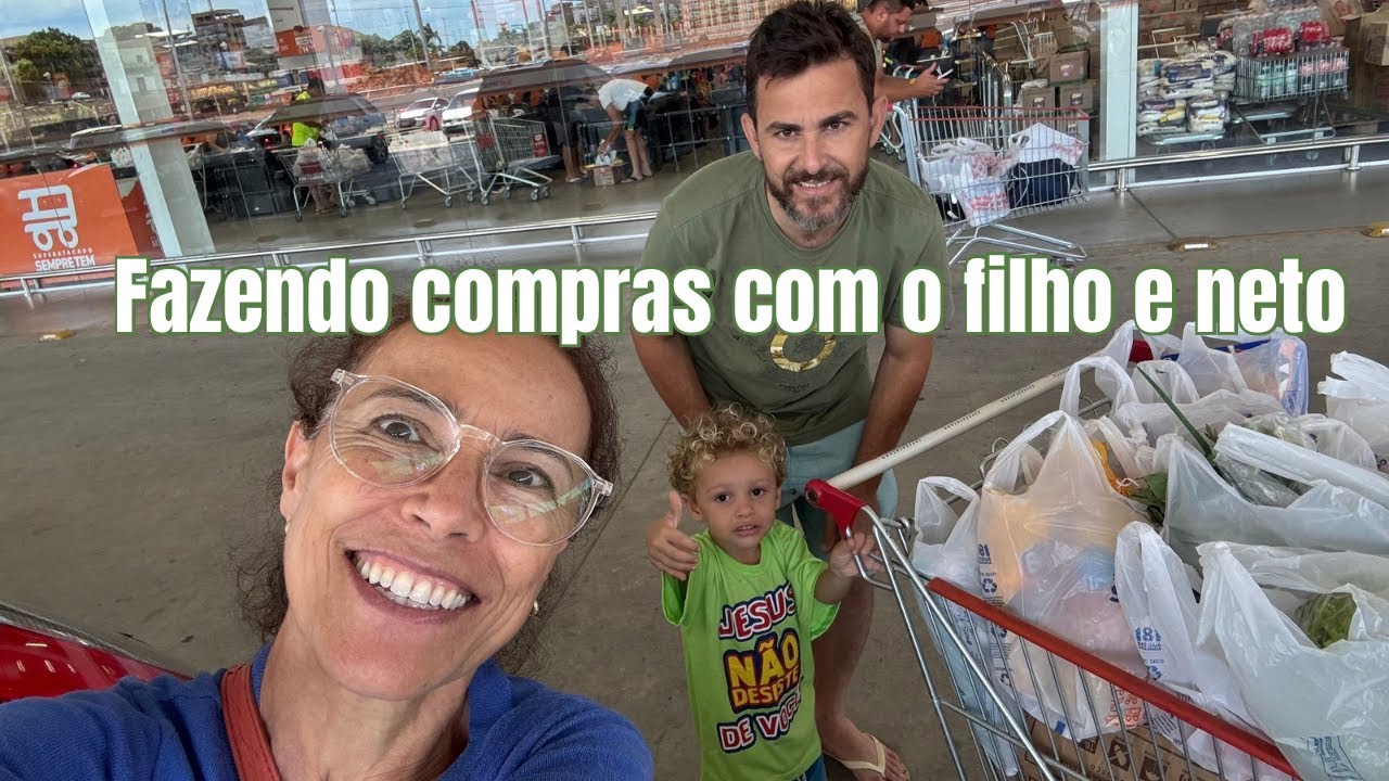 FAZENDO COMPRAS COM O FILHO E NETO