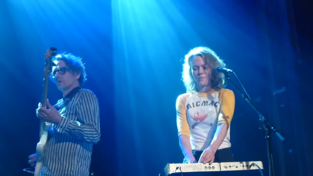 Britta Phillips - Drive (Live 3/24/2017)