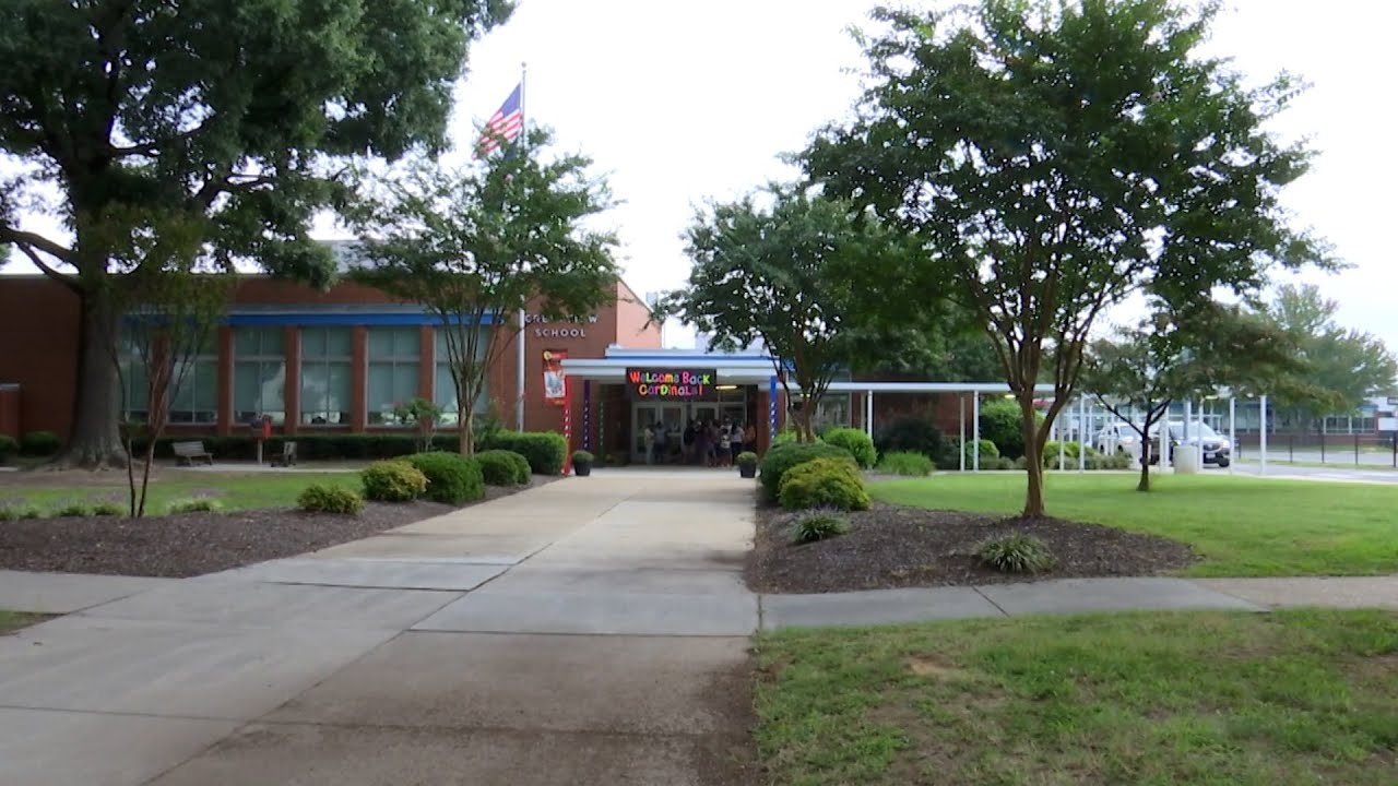 First Day of School: Crestview ES