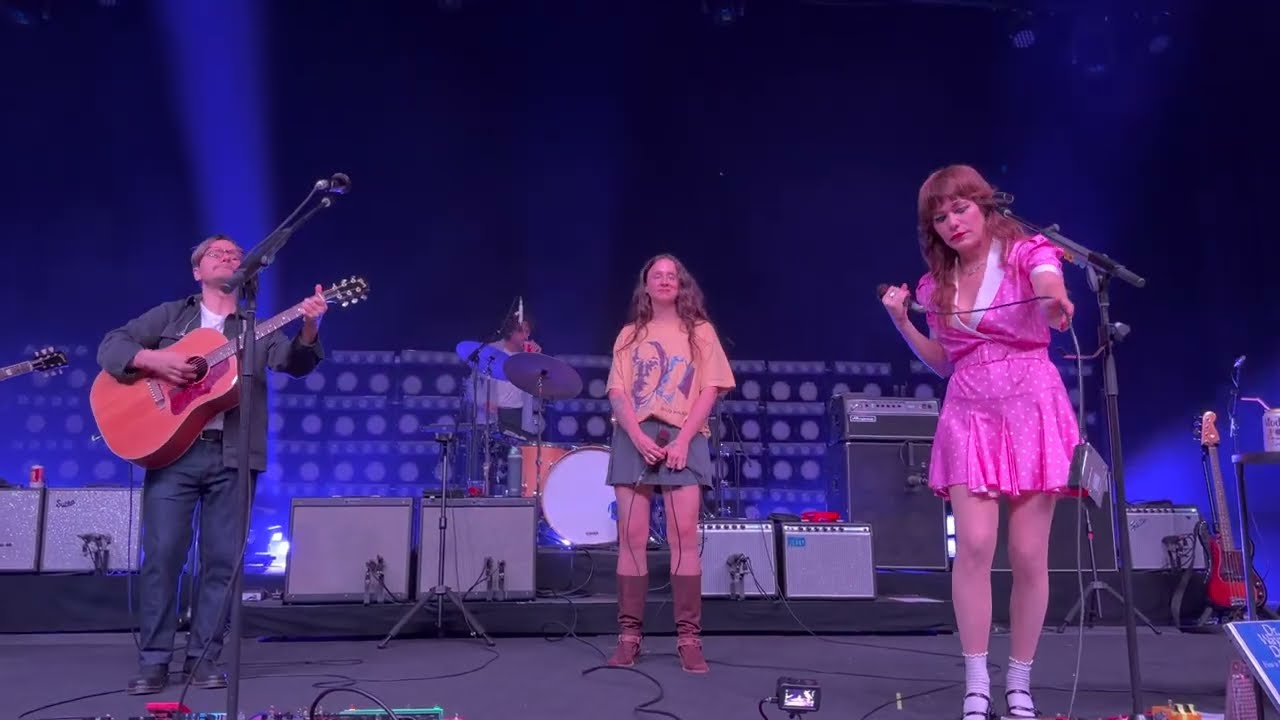 Rilo Kiley - With Arms Outstretched (feat. Katie Crutchfield) [Live @ Greek Theatre]