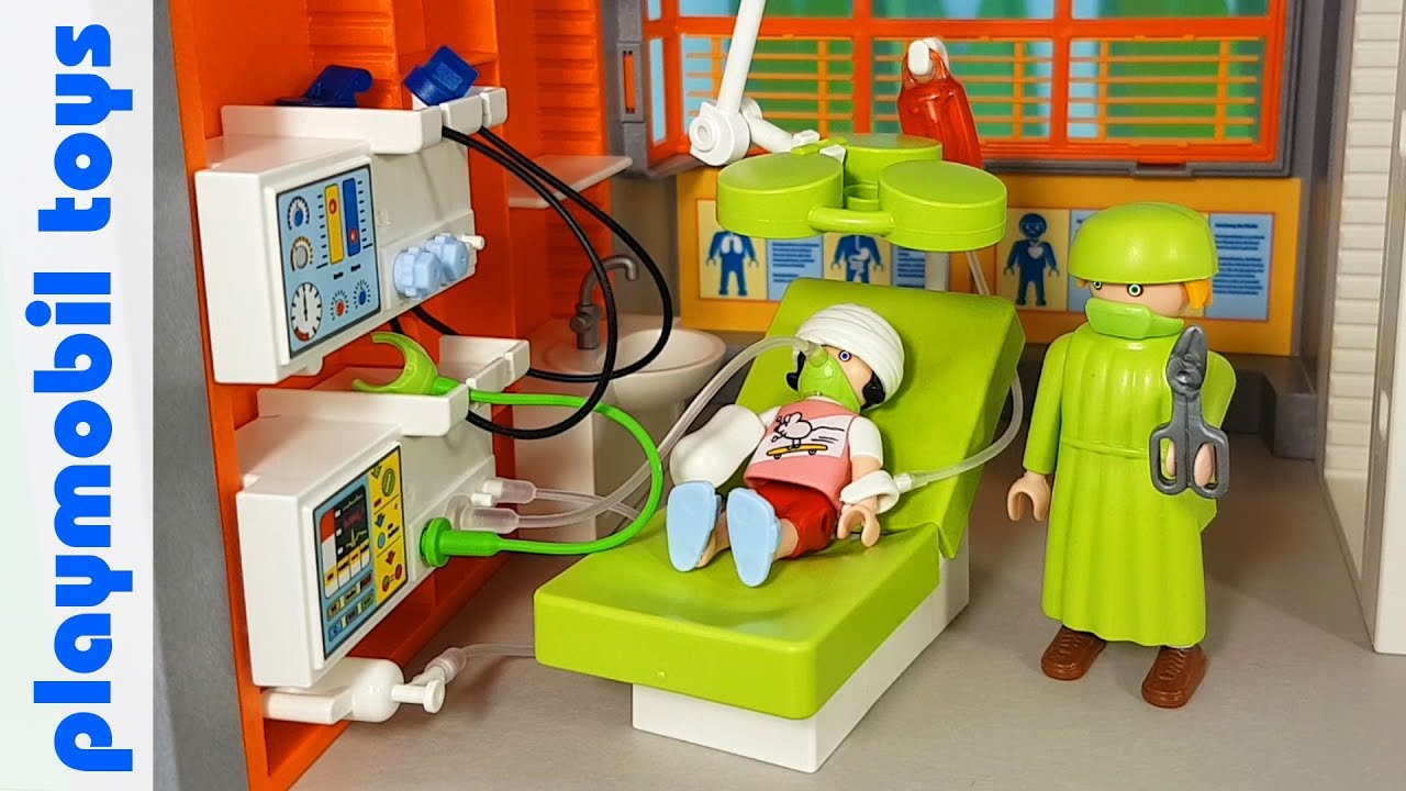 Unpack Playmobil City Life 6657 Furnished Children's Hospital