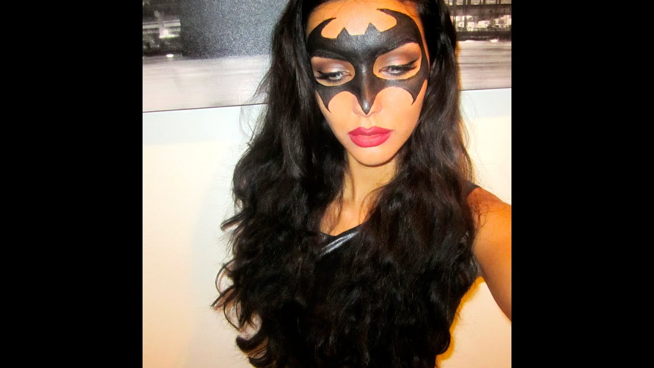 Easy Batman Make-Up Tutorial for Halloween!