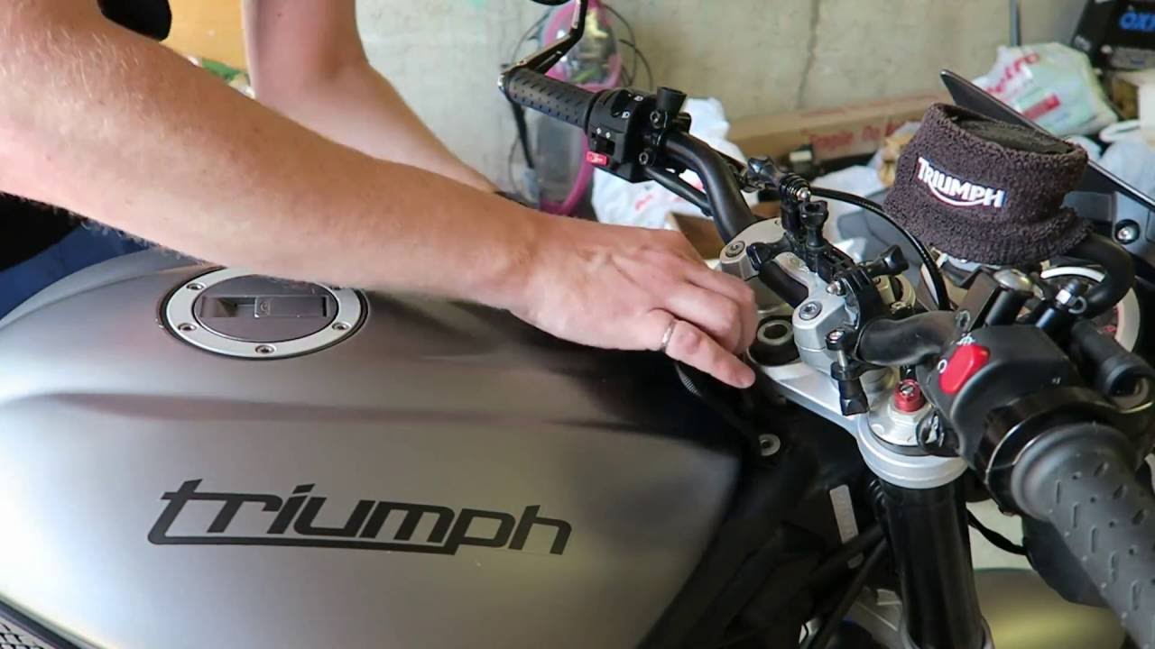 K&N Air Filter Install on a Triumph Street Triple R 2014