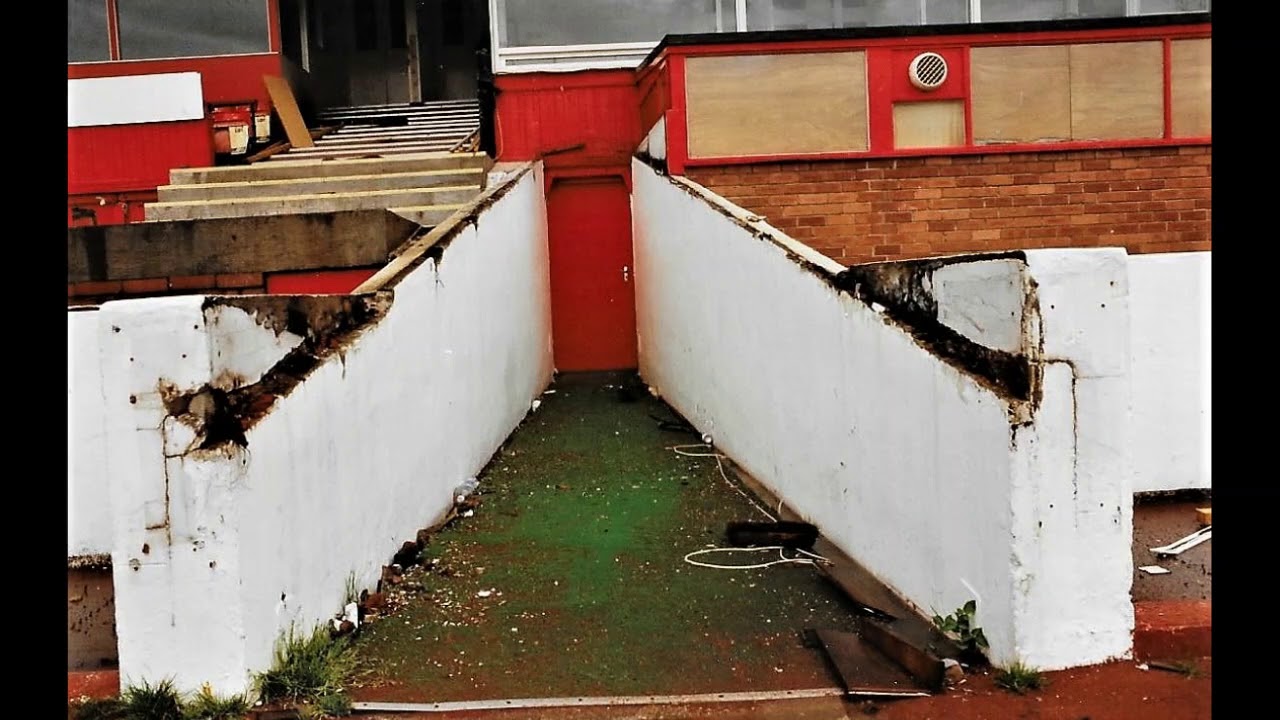 THE DEMOLITION OF ROKER PARK DURING THE SUMMER OF 1997   THE END OF A GREAT ERA Medium