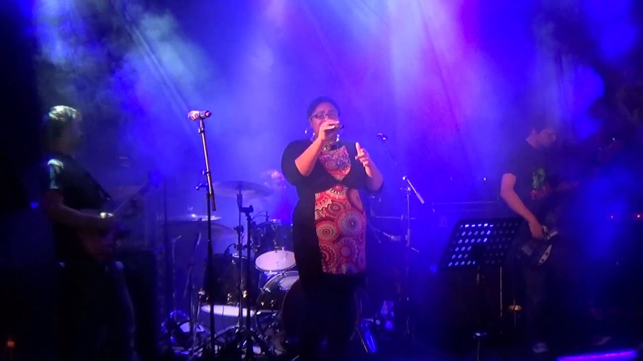 Human Confidence (with N&eacute;rijh&eacute;) - Glory Box (Portishead Cover)