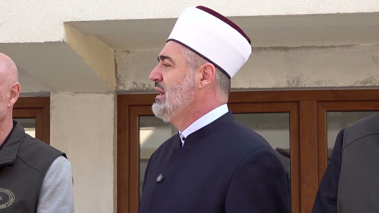 CHR Hajrat u Novom Pazaru podijelio stipendije i bajramske paketiće jetimima
