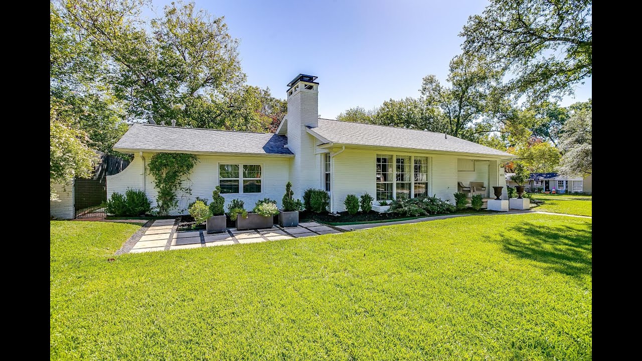 Modern Ranch Style Home Near TCU | Briggs Freeman Sotheby's International Realty
