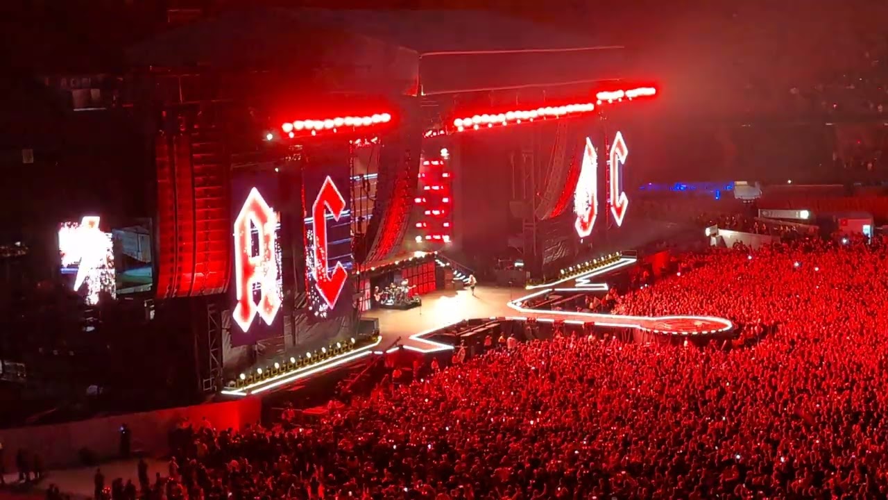 AC/DC - TNT - Live in São Paulo Brazil