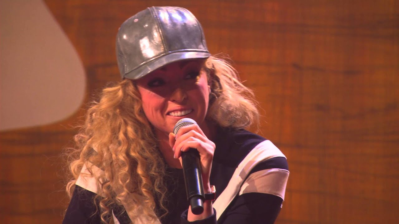 Jools Holland interviews The Ting Tings at EBBA Award Show 2015