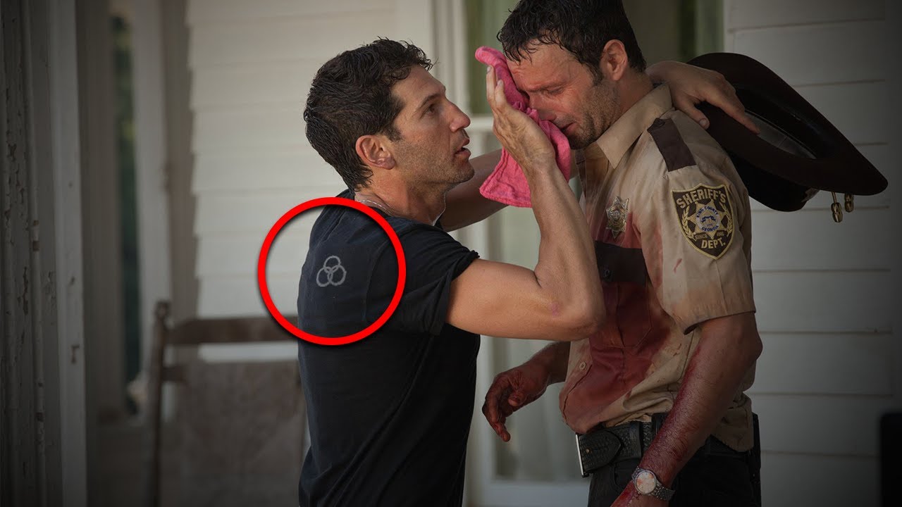 10 Easter Eggs You Missed in The Walking Dead