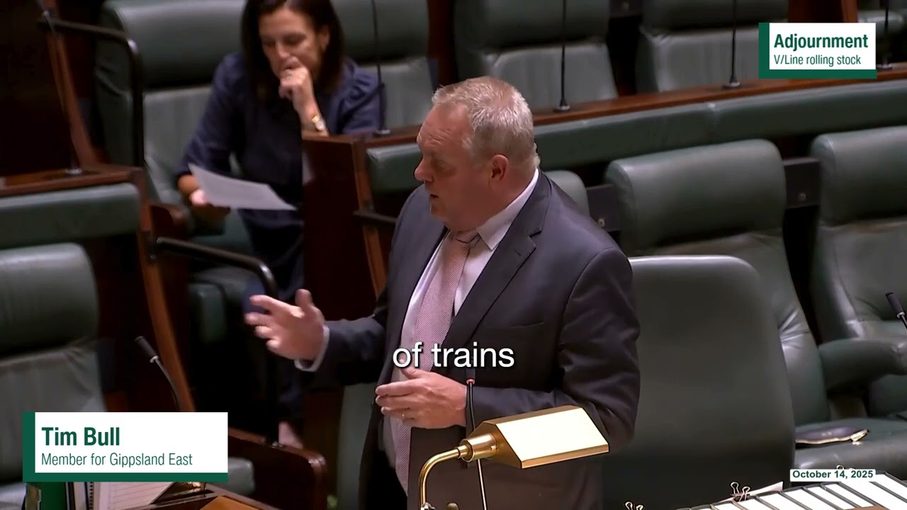 V/Line overcrowding is not acceptable - we need more carriages on the Bairnsdale line