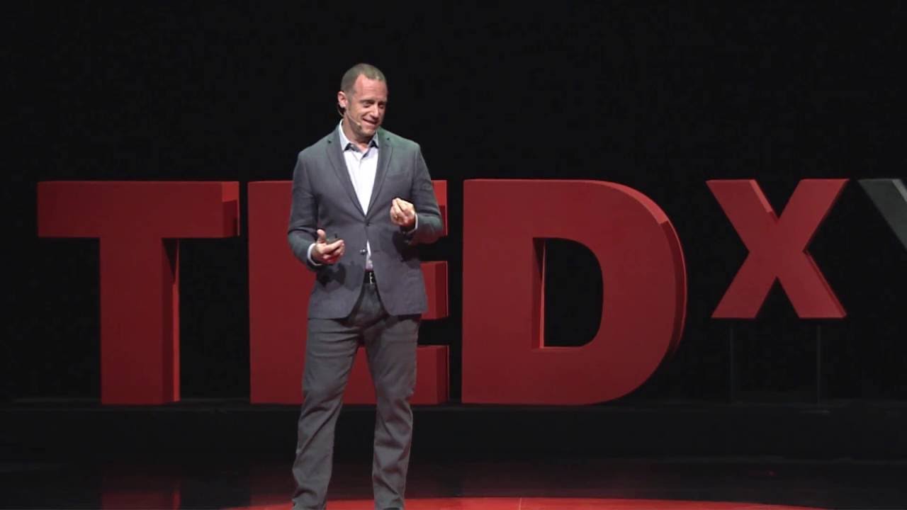 Вселенная говорит о столкновениях чёрных дыр | Майкл Лэндри | TEDxYYC