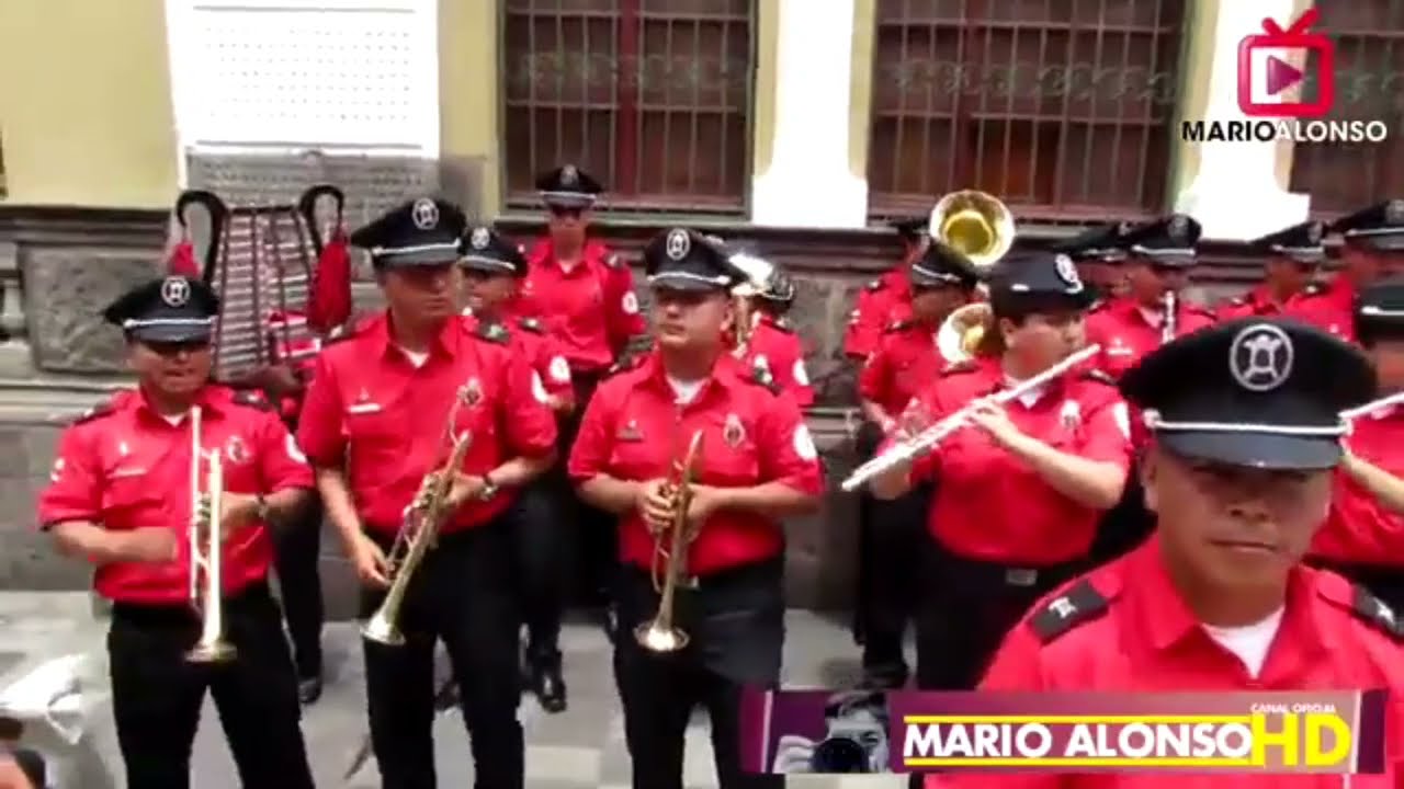 Banda del Cuerpo de Bomberos de Quito MIX CUMBIAS VOL. 1