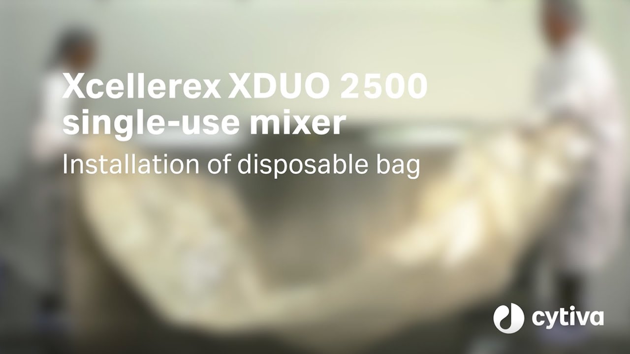 Xcellerex&trade; XDUO 2500 single-use mixer:  Installation of disposable bag