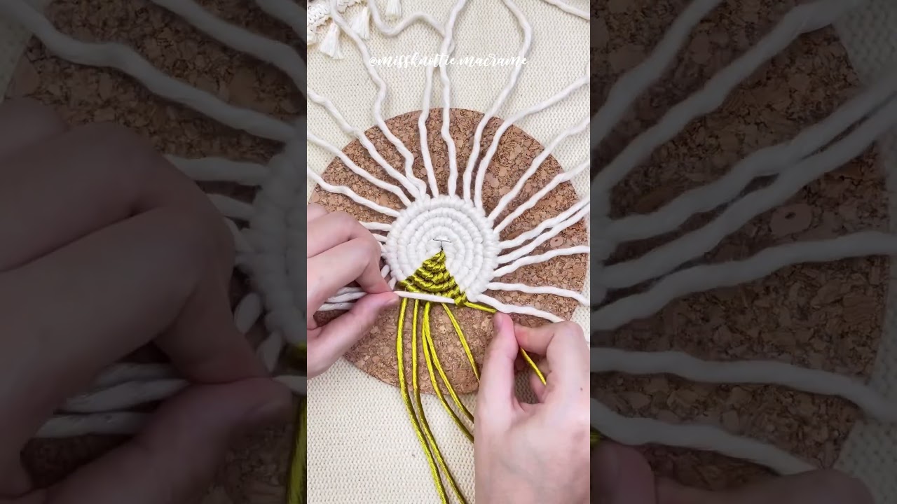 Macrame Christmas Tree coaster #diybeginnermacrame #diymacrametutorial #handmade #diychristmasdecor