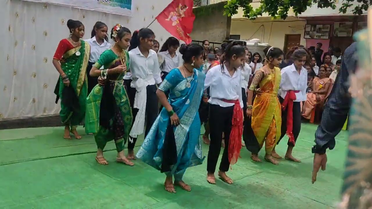 Jagtik Aadivasi Divas - jangal ni Rani group dance
