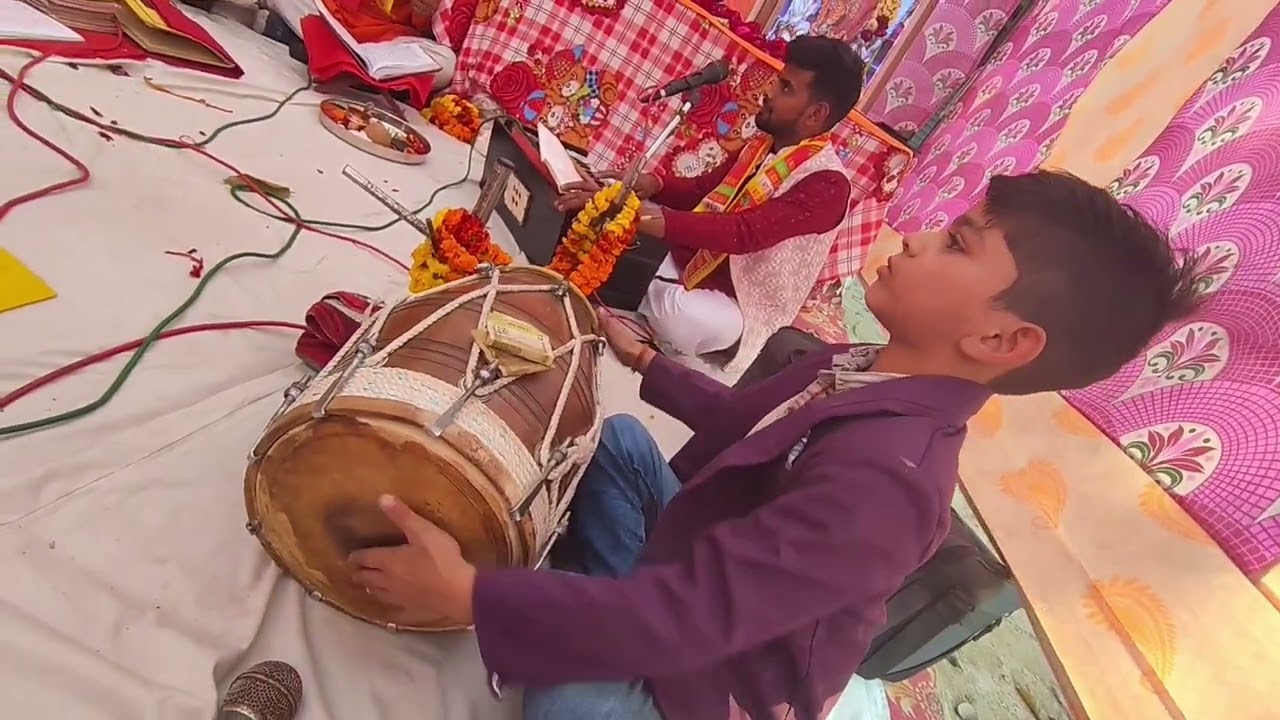 #छोटे से बच्चे की सुंदरकांड में ढोलक पर प्रस्तुति