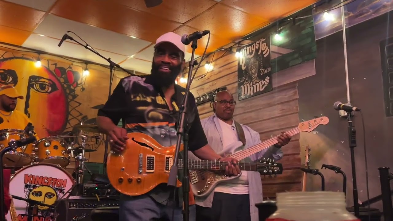 Vino Louden - Live! - Am I Wrong? @ Kingston Mines in Chicago [7/19/2024]