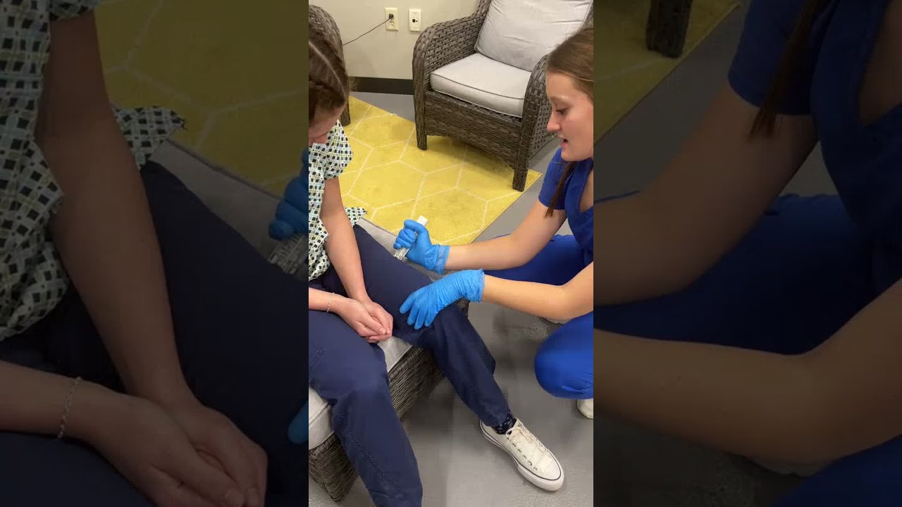 Rescuer 2 Initiates Epi Pen Transitions to Assisting Adult BLS W/AED