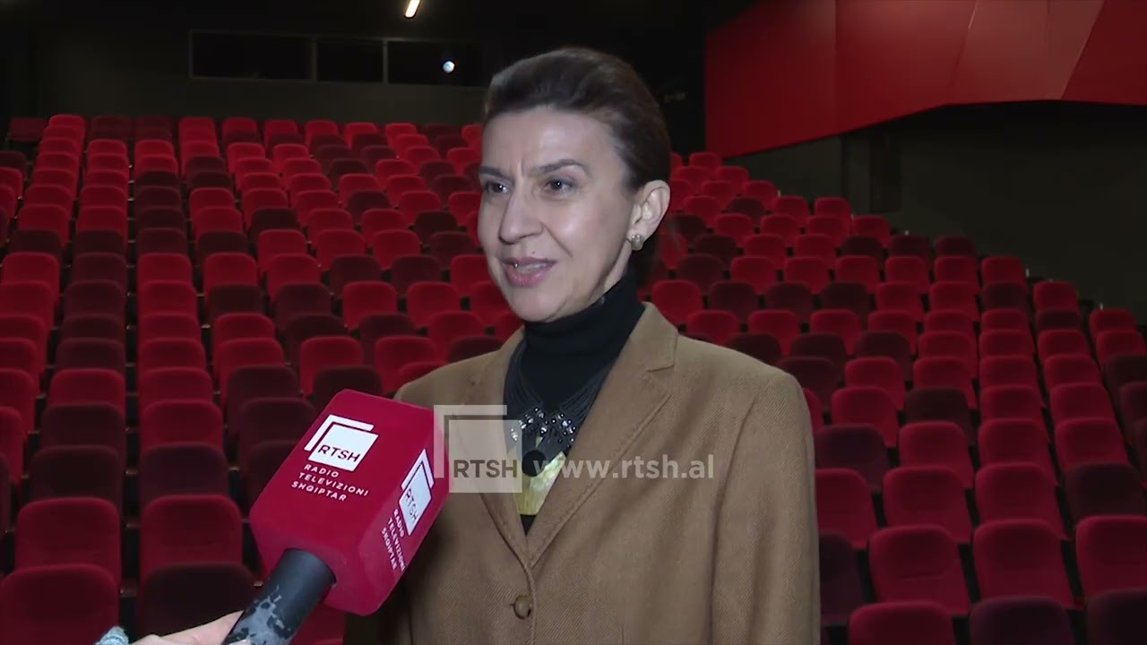 Talentet në kanto, mezzosoprano Claudia Codreanu në Shkollën e Mesme Artistike “Tefta Tashko Koço”