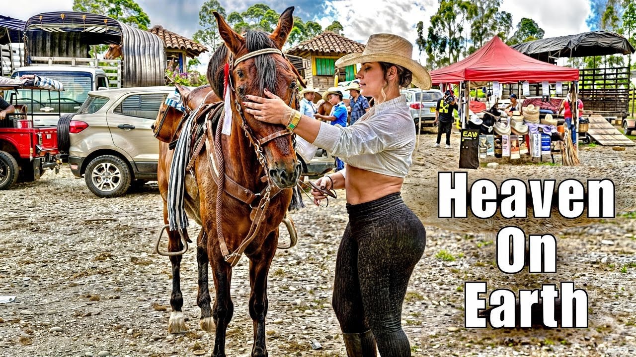 The Best Place TO RETIRE with  STUNNING COWGIRLS  🔥🔥🔥   #rodeo #horseriding #beautifulwomen.